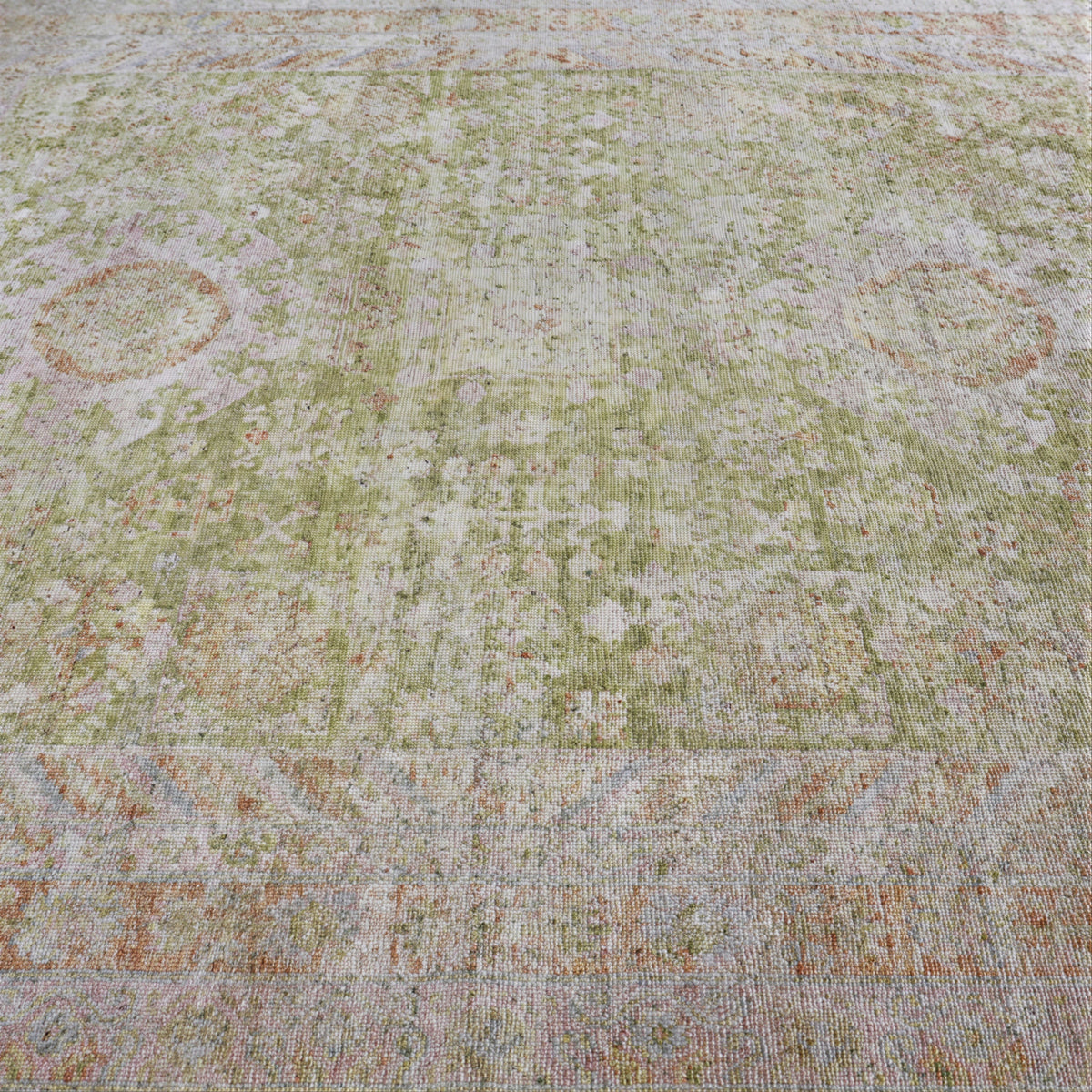 Sage Alchemy Traditional Silk Rug - 9' x 11'8"